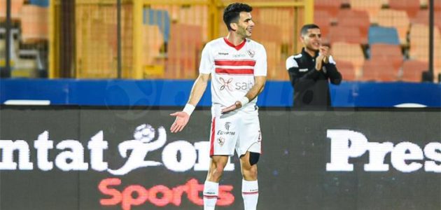 فيديو | زيزو يغادر مباراة الزمالك والمقاولون العرب مصابًا