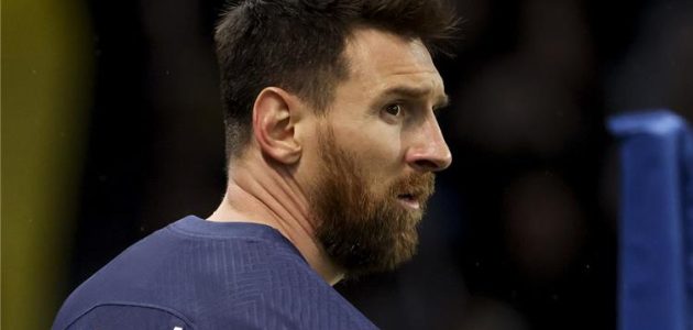 سبورت توضح تفاصيل عرض برشلونة المرتقب لضم ميسي